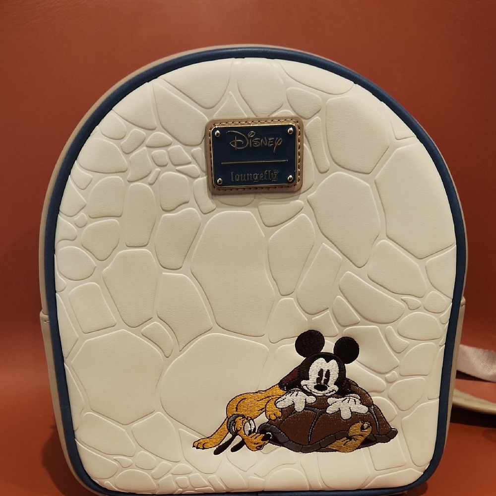 Loungefly Animal Kingdom Safari -Like New!